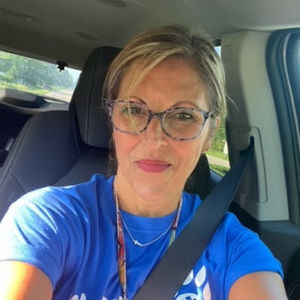 Meet your Posher, Leadia